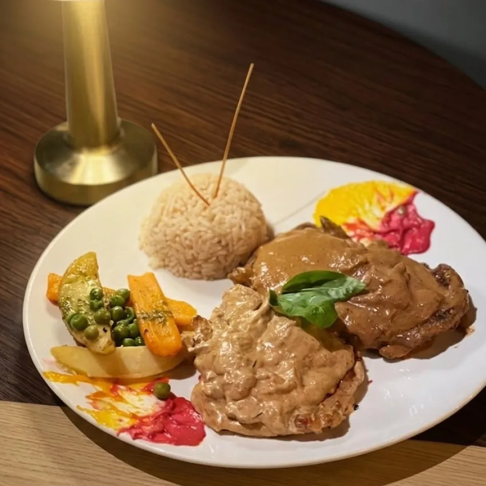بلاك & وايت