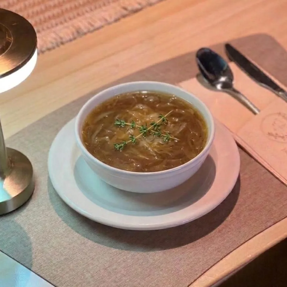 شوربة بصل-onion soup
